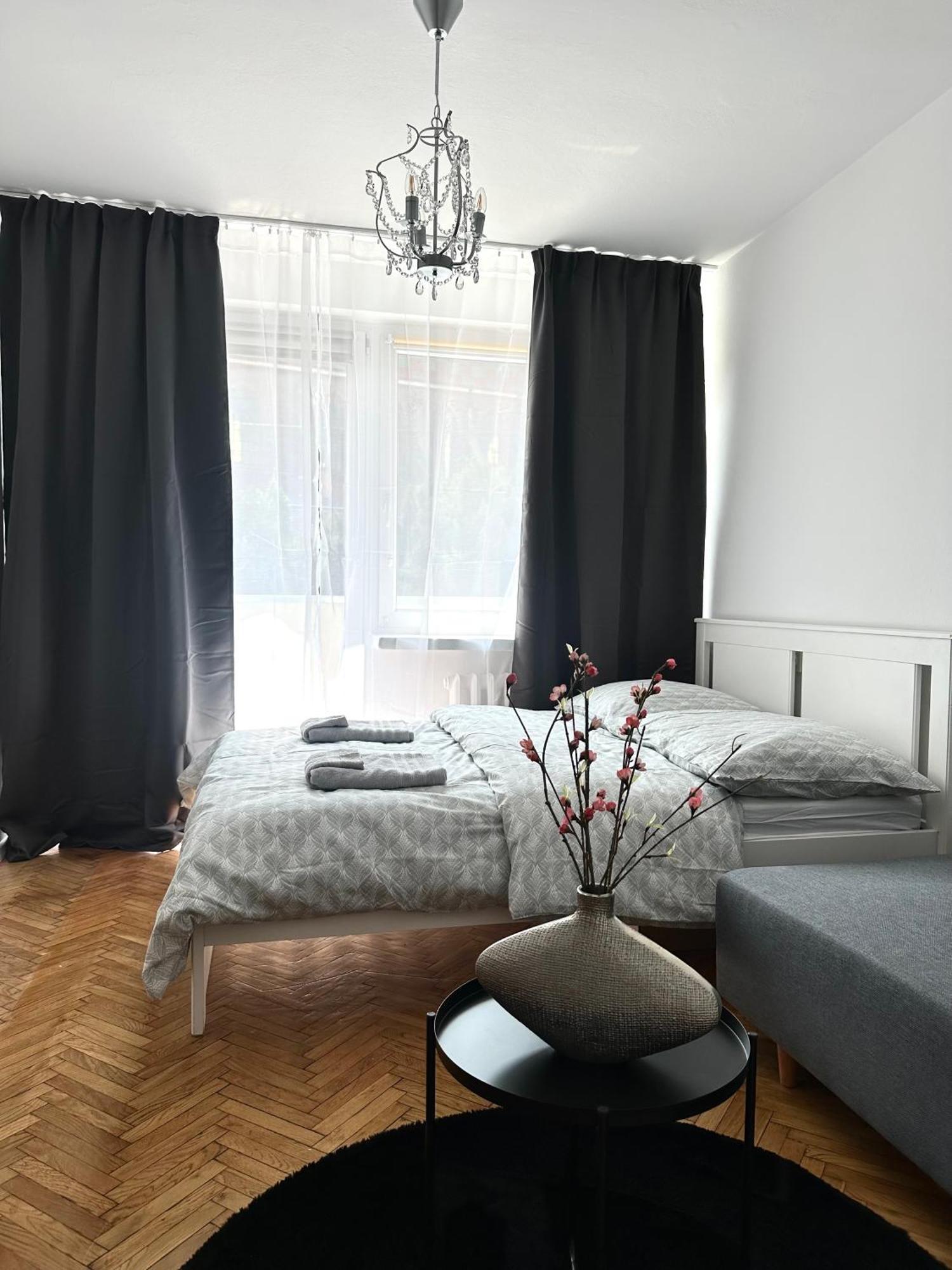 Wita Stwosza Apartment - Self Check-In 20H Wroclaw Bagian luar foto