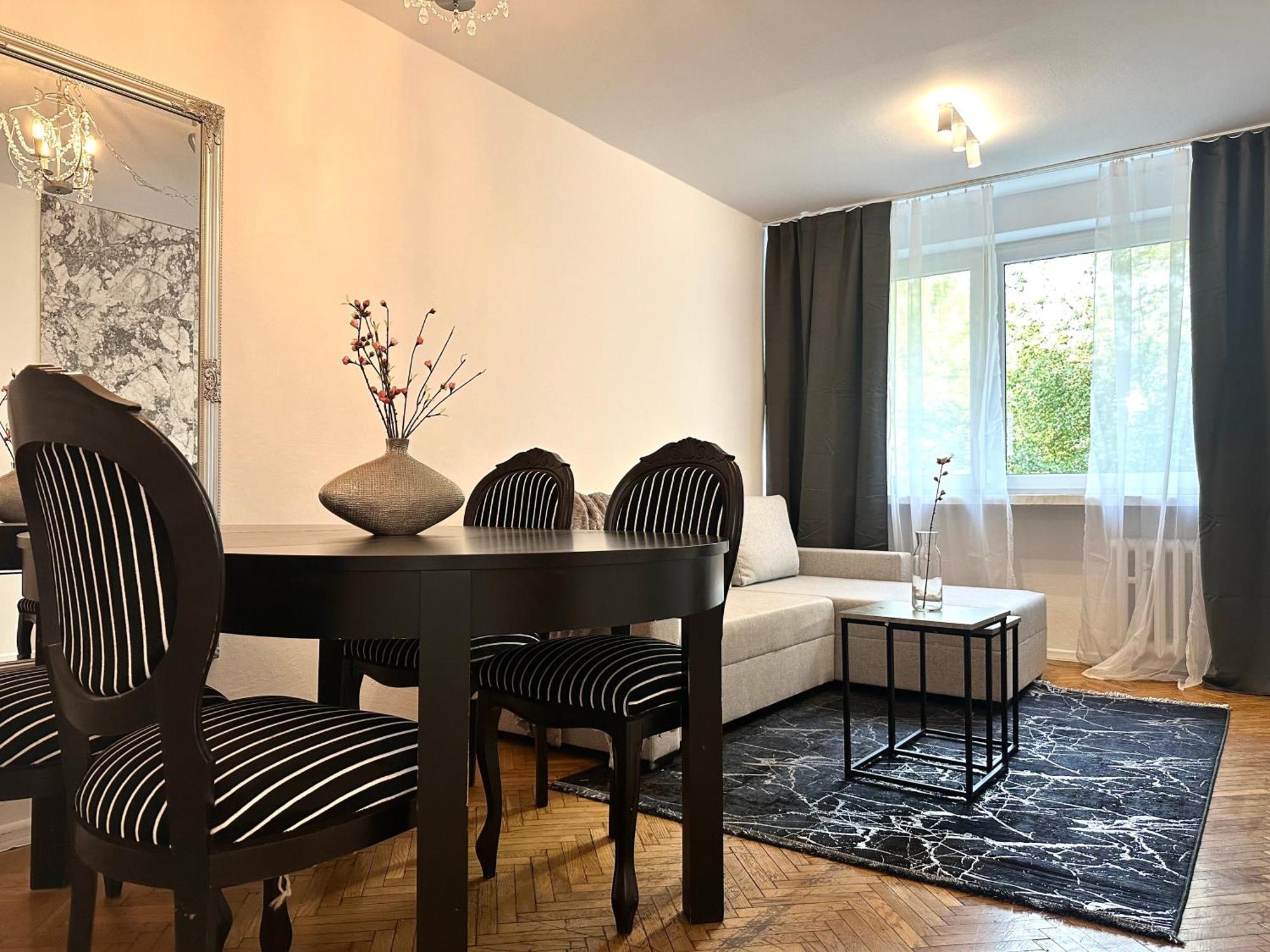 Wita Stwosza Apartment - Self Check-In 20H Wroclaw Bagian luar foto